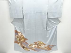 貝合わせに十二単模様刺繍三つ紋色留袖